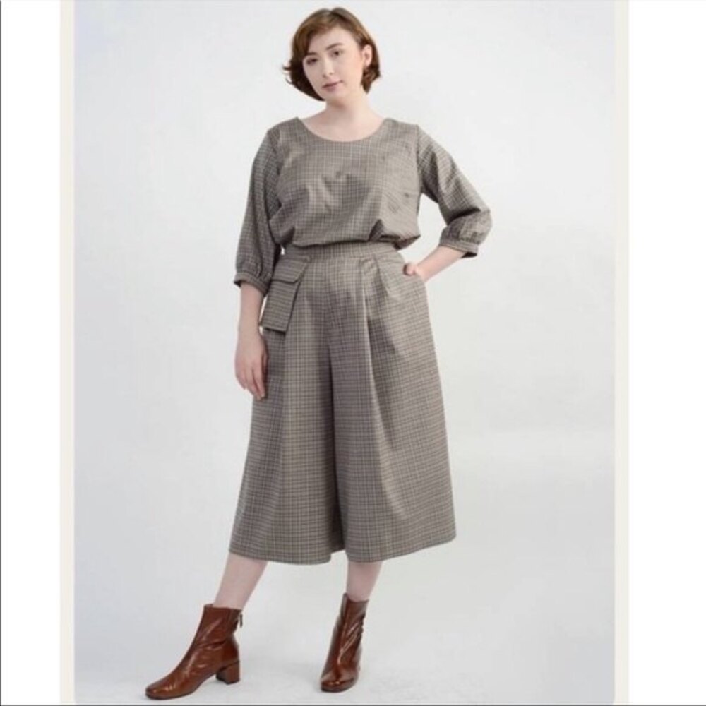 Meg Derby Tunic Top Sand Plaid Relaxed Fit Gathered Hem Size S NWOT